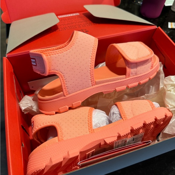 Hunter Sandals, brand new never worn - Picture 1 of 2